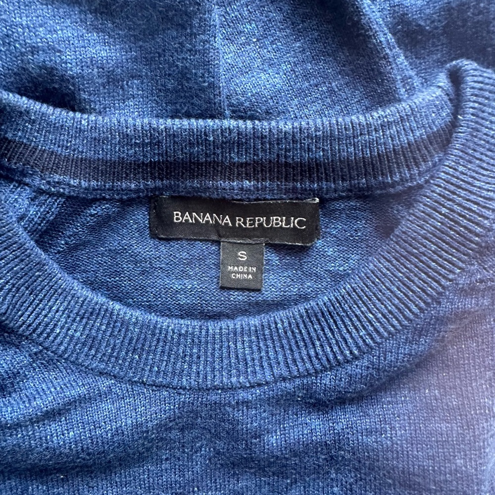 Men’s Cotton Banana Republic light-weight sweater - Picture 2 of 5